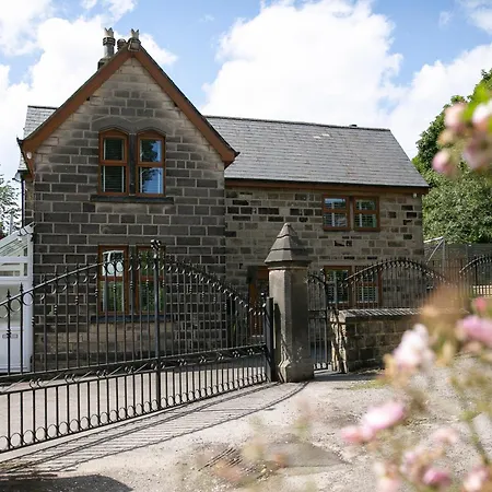 Modern Family - Gateway To Yorkshire * Leeds (West Yorkshire)