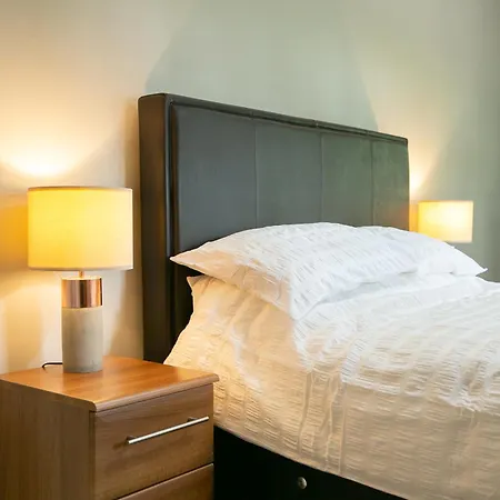 Modern Family - Gateway To Yorkshire