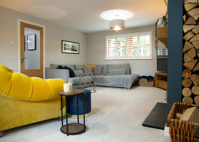 Modern Family - Gateway To Yorkshire Leeds