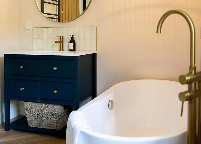 Modern Family - Gateway To Yorkshire * Leeds