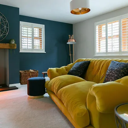 Modern Family - Gateway To Yorkshire * Leeds (West Yorkshire)