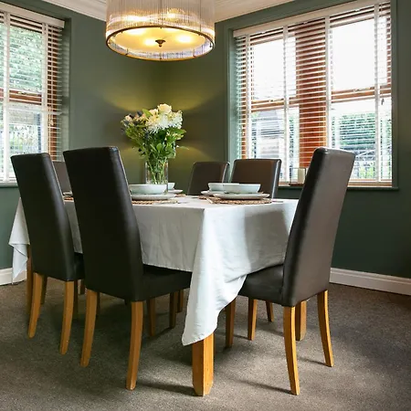 Modern Family - Gateway To Yorkshire Ferienhaus *