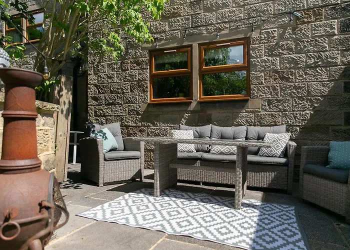 Modern Family - Gateway To Yorkshire Holiday home Leeds (West Yorkshire)