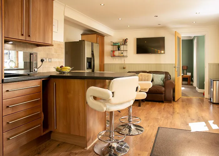 Modern Family - Gateway To Yorkshire * Leeds (West Yorkshire)