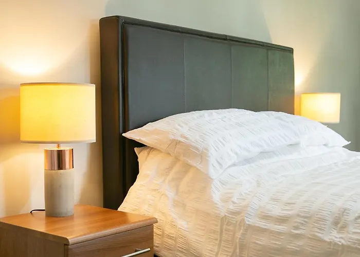 Modern Family - Gateway To Yorkshire