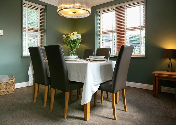 Modern Family - Gateway To Yorkshire Holiday home *