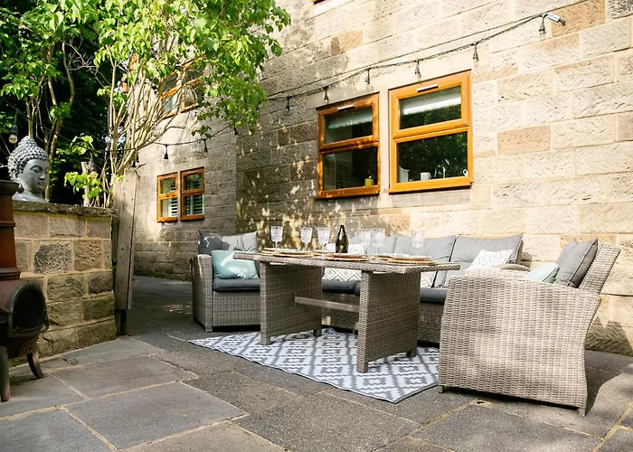 Modern Family - Gateway To Yorkshire * Leeds (West Yorkshire)