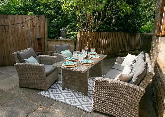 Modern Family - Gateway To Yorkshire * Leeds (West Yorkshire)