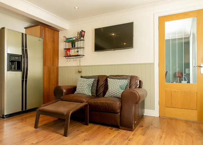 Modern Family - Gateway To Yorkshire Holiday home *